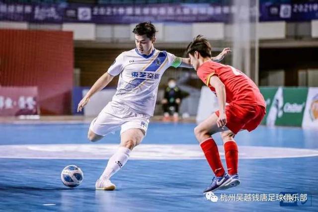 CBA季前赛两国手重伤，赵睿与李悦洲意外受困